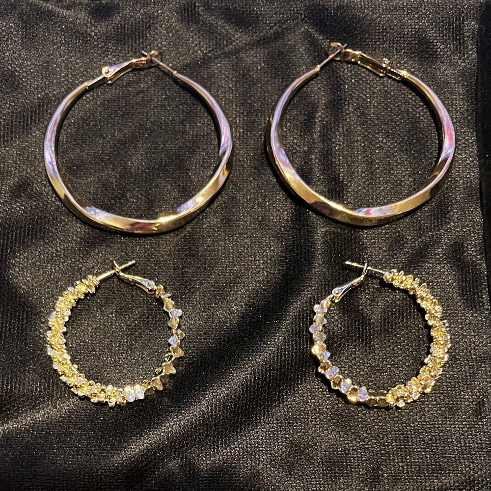 Elegant Gold Hoop Earrings Set of 2
